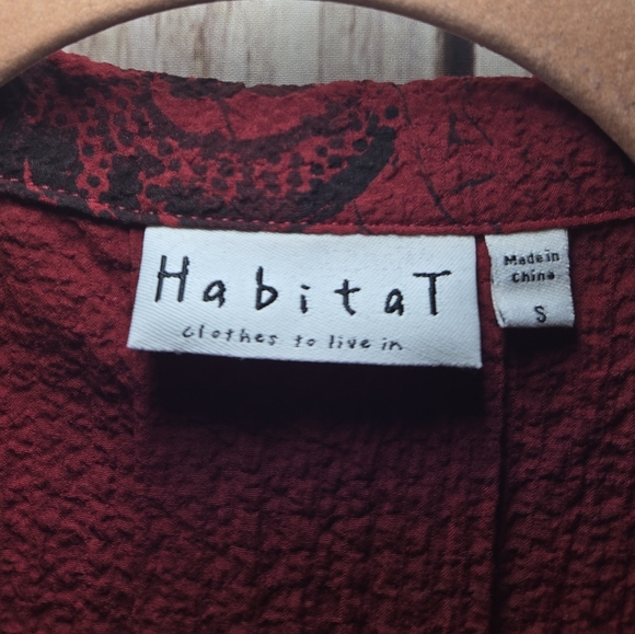 Habitat Red And Black Paisley Textured Button Blouse Asymmetrical Hem Size Med - Picture 2 of 9